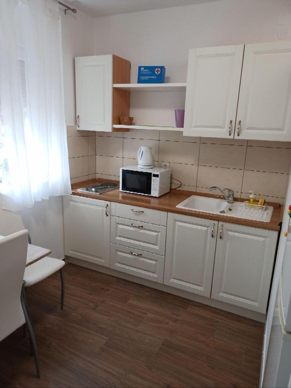 Vanja Apartment *